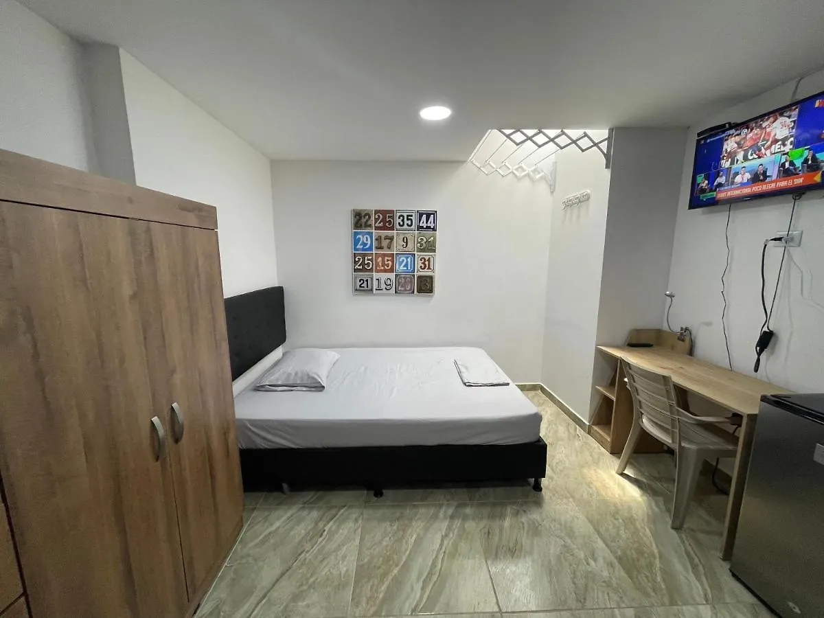 Apartamento Con Ubicacion Central En La Ciudad 7 Medellín 0*,